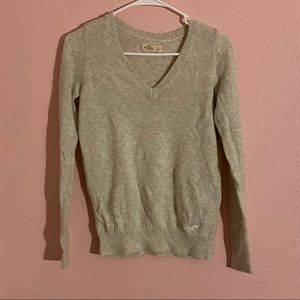 Hollister Cream V-Neck Long Sleeve